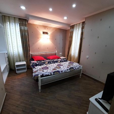 G&M Apartment Tbilisi Bagian luar foto