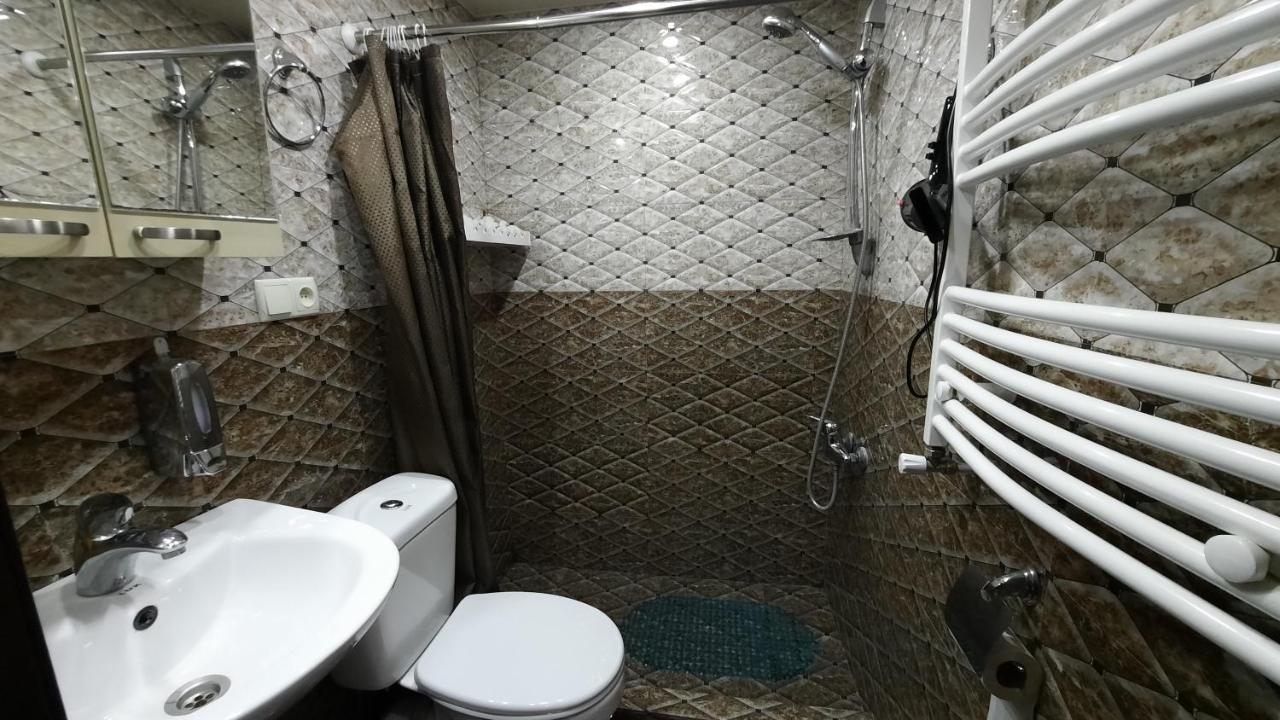 G&M Apartment Tbilisi Bagian luar foto