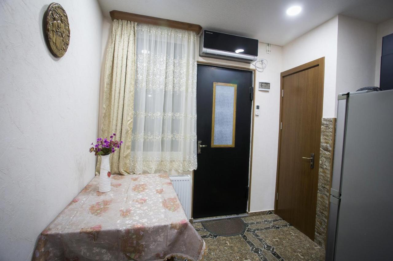 G&M Apartment Tbilisi Bagian luar foto